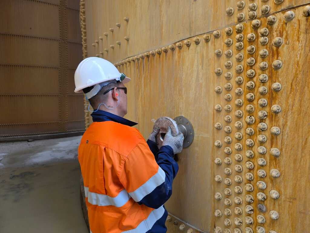 Sparger installation